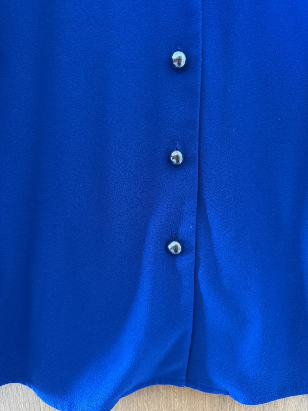 Susan Graver Blue Button‑Front Top – Mandarin Collar, Size Large - Picture 4 of 5